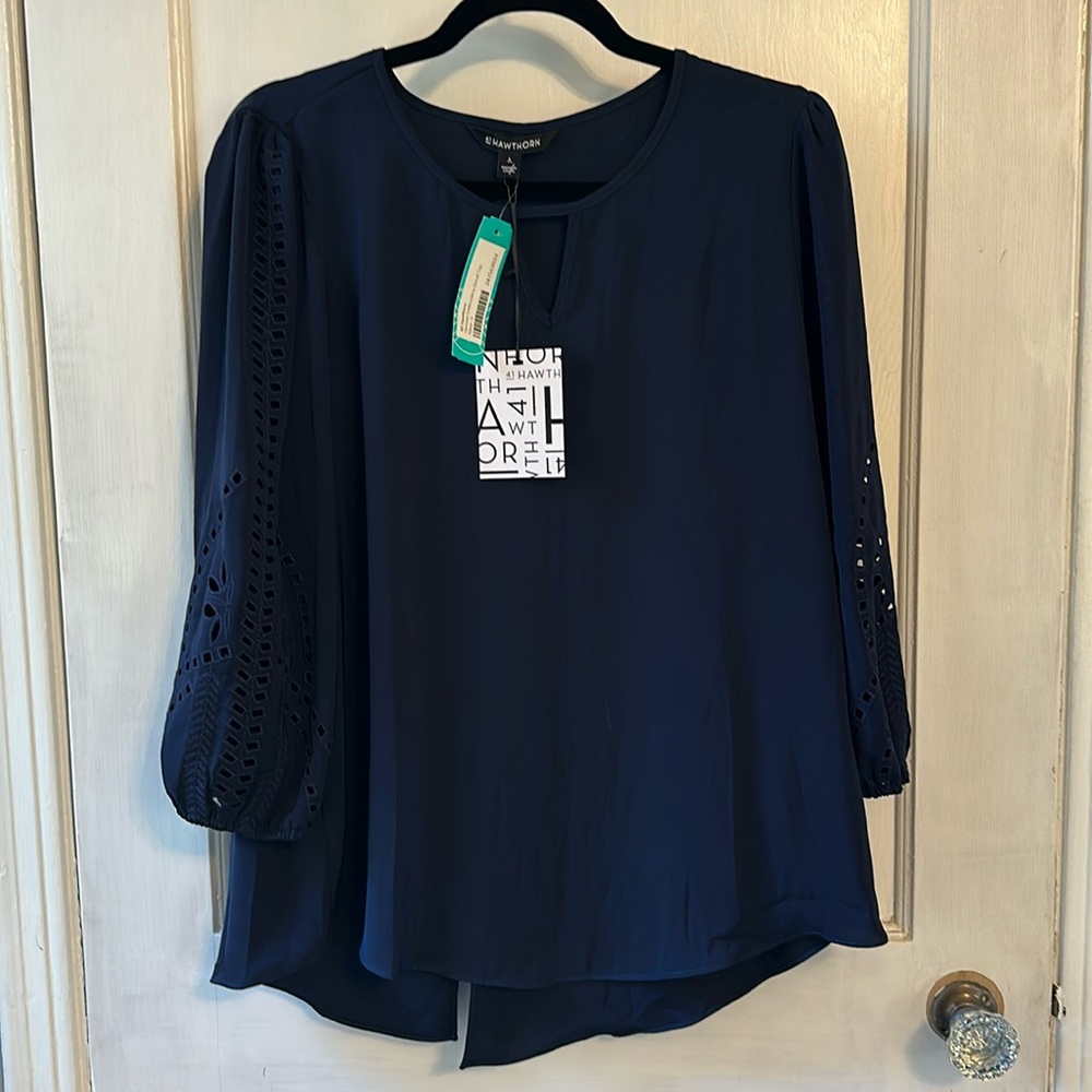 41 hawthorn L Navy eyelet details NWT split hem